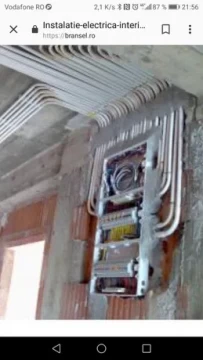 Electrician construcții
